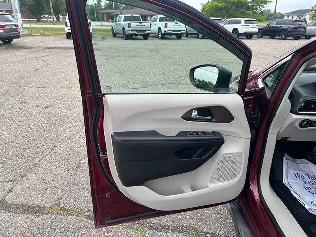 2017 Chrysler Pacifica Touring Plus