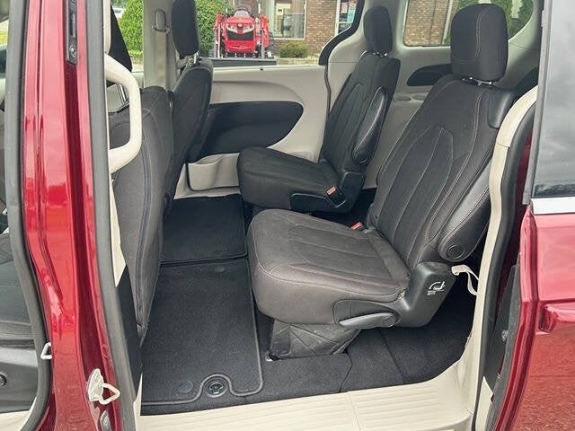 2017 Chrysler Pacifica Touring Plus
