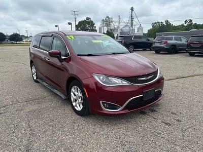 2017 Chrysler Pacifica Touring Plus