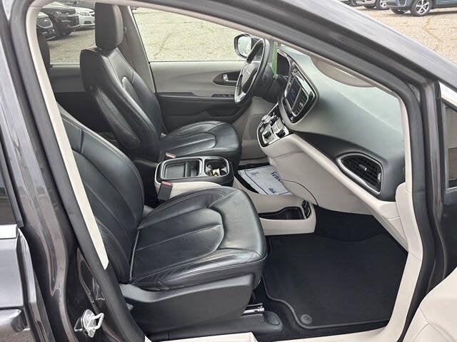 2018 Chrysler Pacifica Touring L